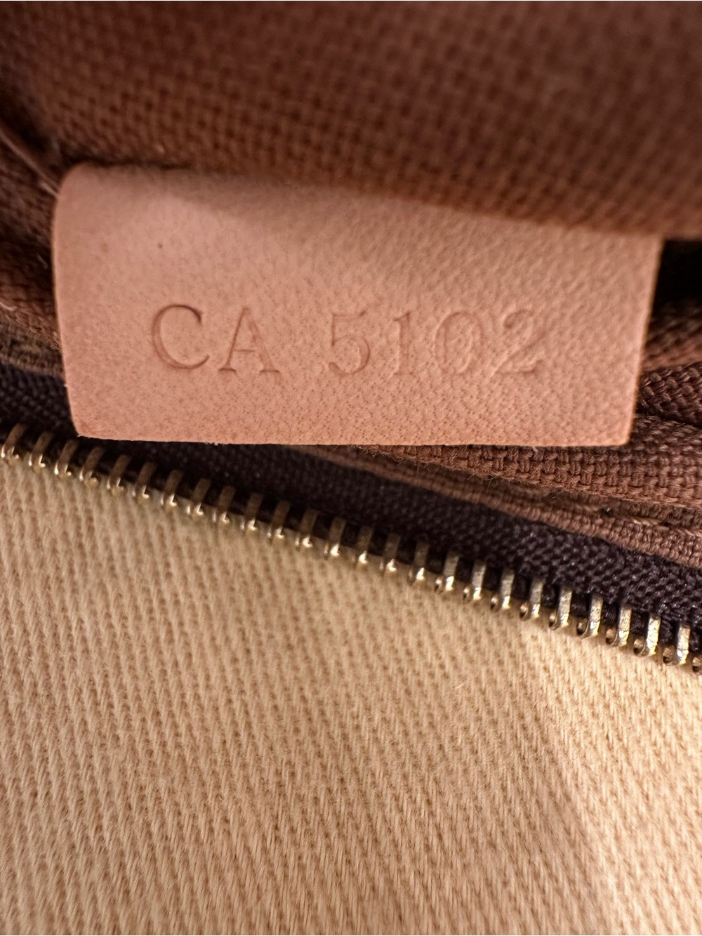 Louis Vuitton Monogram Pochette with additional Crossbody strap - Picture 8 of 16